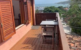 Vista para o mar, Wi-Fi e conforto em Ilhabela